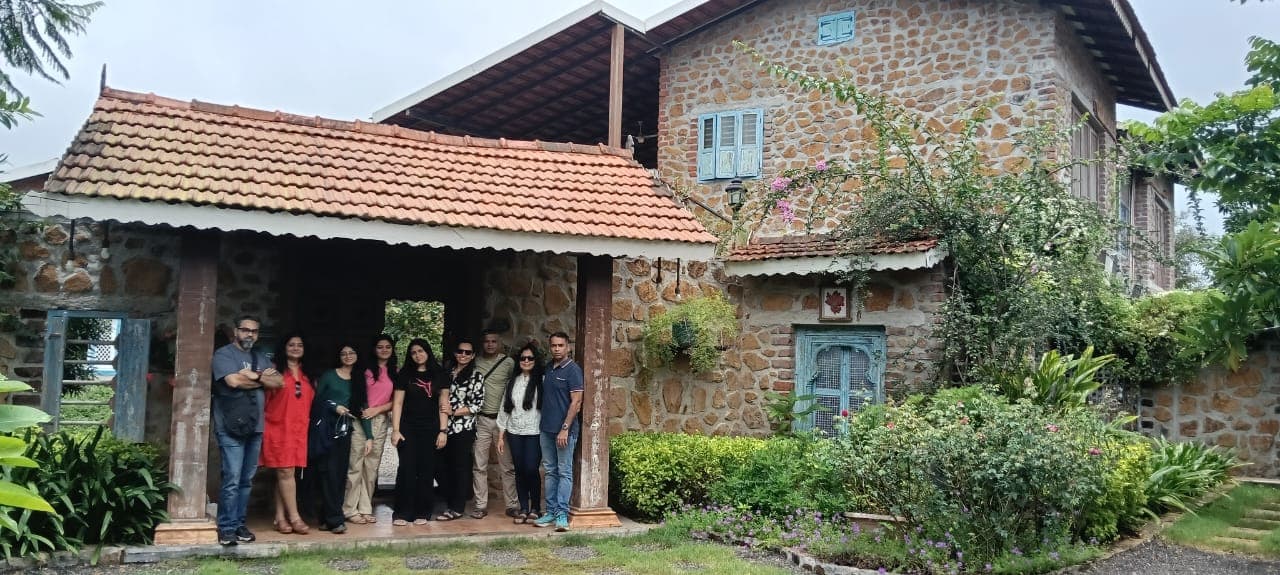 Lenita Travellallway