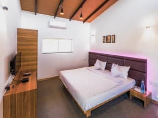 Villa 1 - Room 2