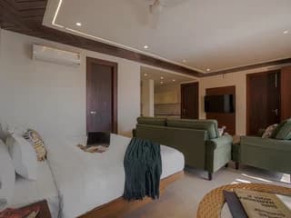 Maharaja Suite