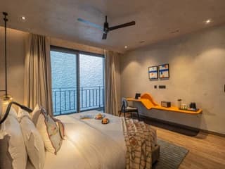 Villa 1 & 3 - Room 2