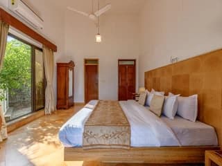 Bedroom 2 - Lakeside 