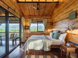 WoodHouse - Bedroom 1