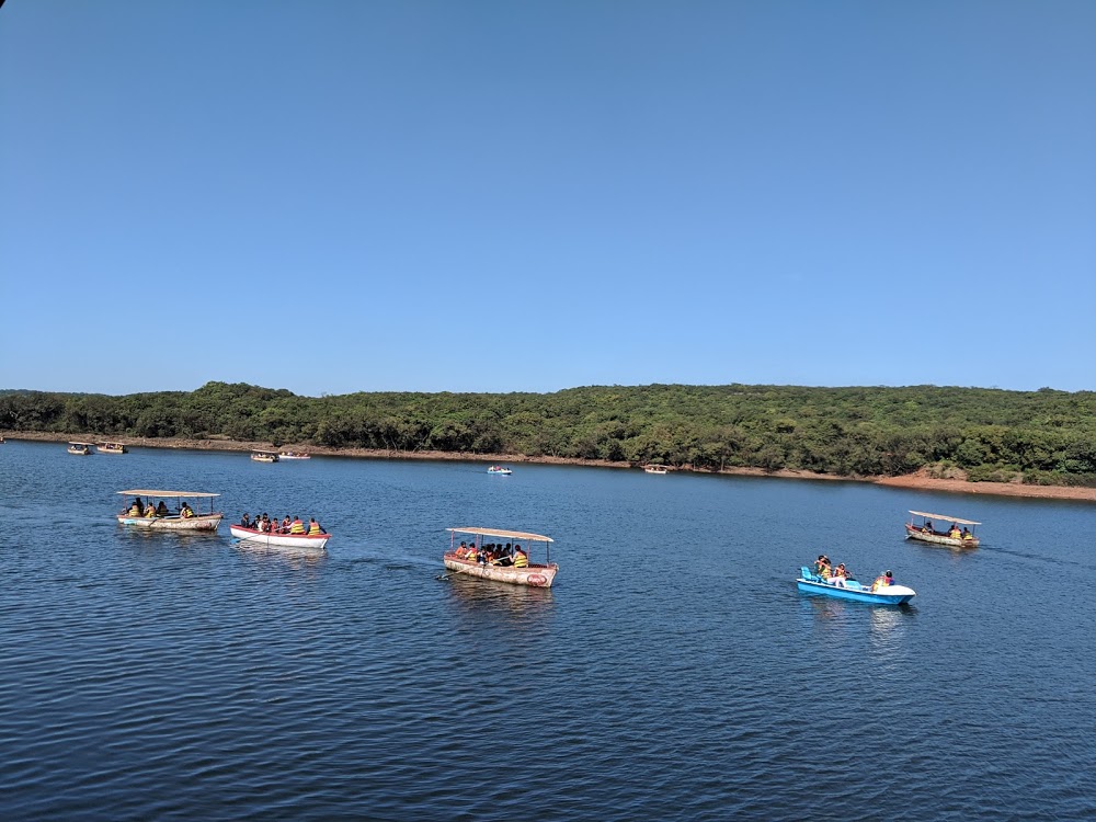 boating at venna lake in mahableshwar